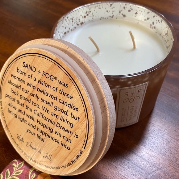 NEW Sand + Fog Pumpkin Harvest Soy Wax Blend w/Essential Oils 2 Wick Candle 12oz - Picture 6 of 7